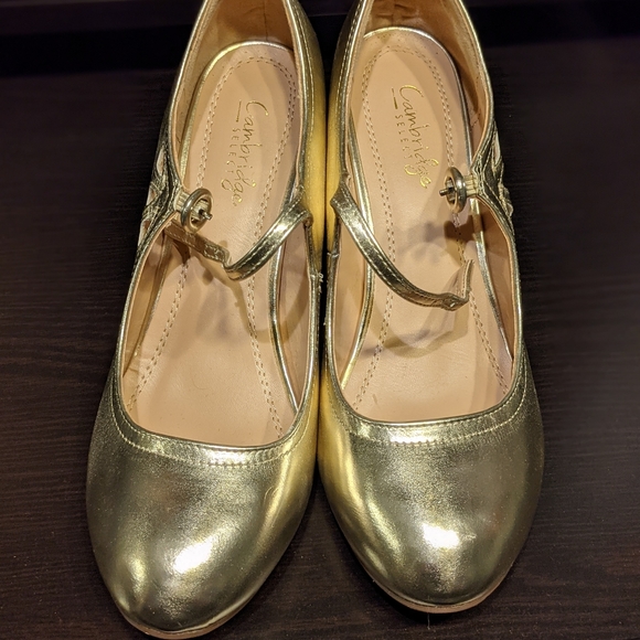 Gold Mary Jane's by Cambridge Select - Picture 5 of 7